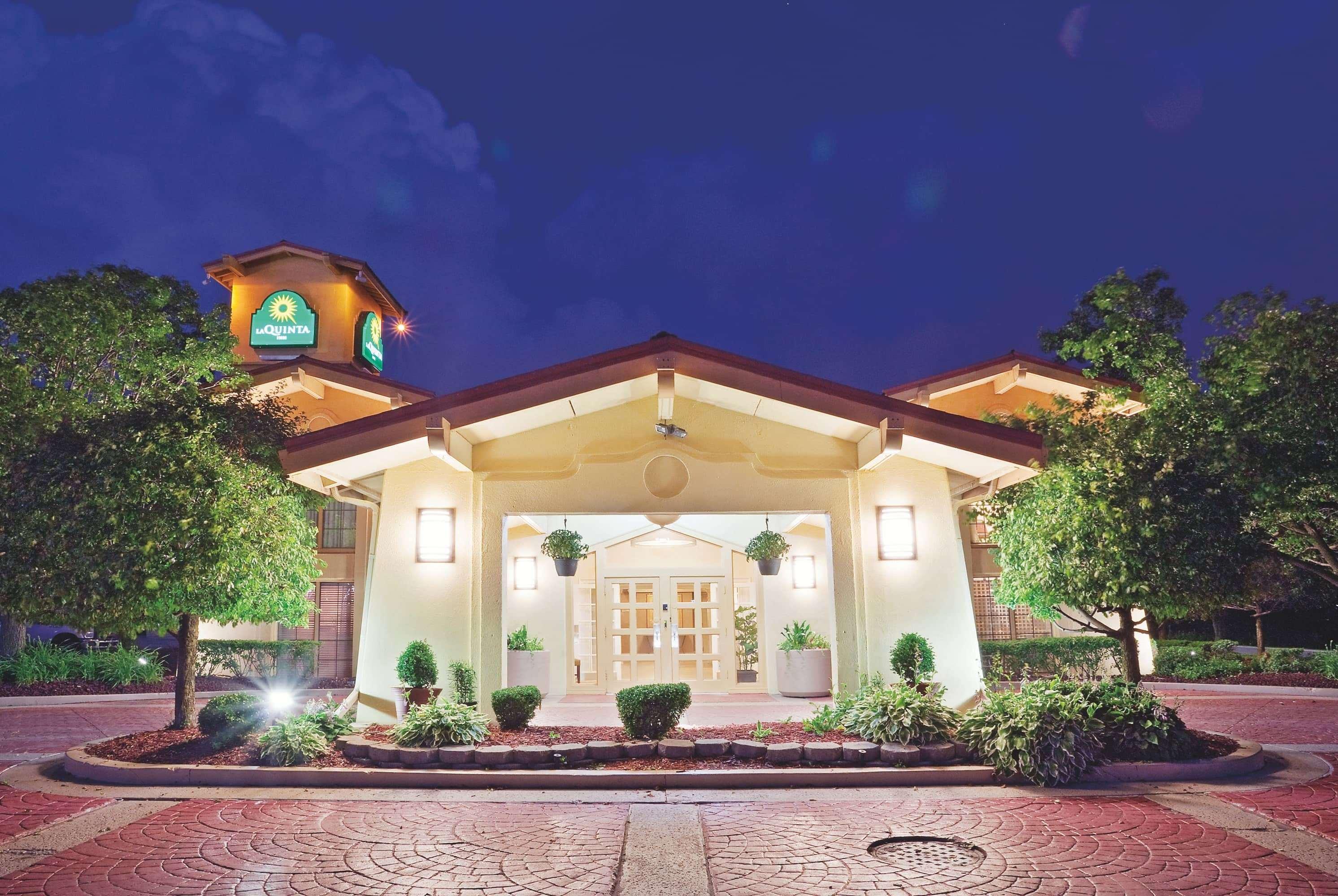 La Quinta Inn By Wyndham Меррилвилл Экстерьер фото