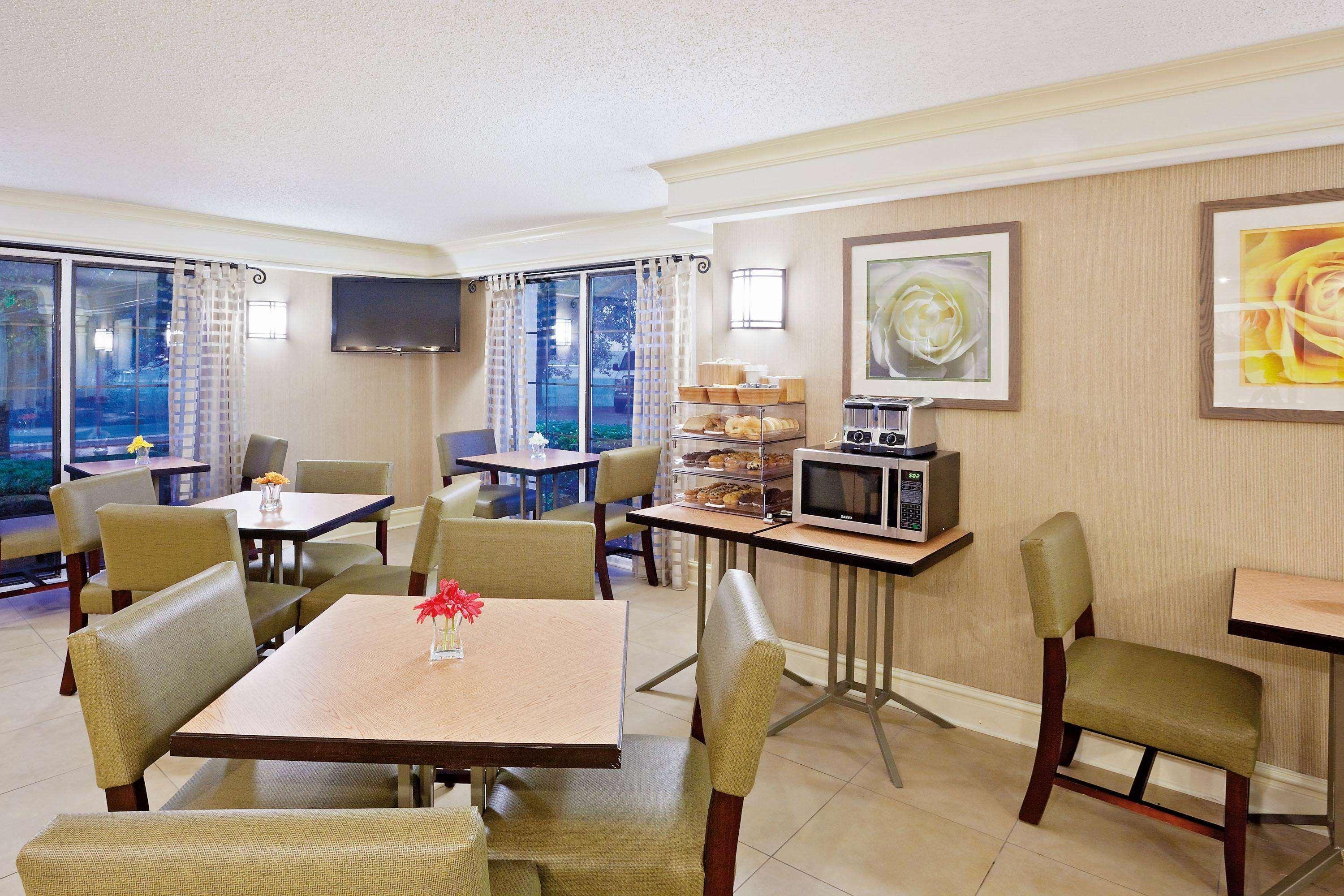La Quinta Inn By Wyndham Меррилвилл Экстерьер фото